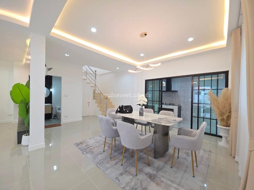 หมู่บ้านเอกวิน ถนนเลียบคลองสอง 5