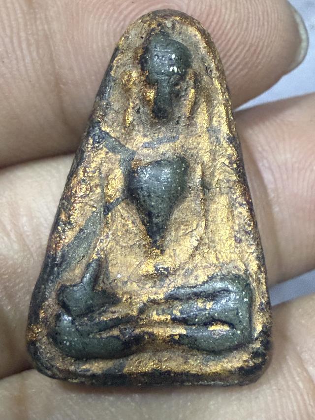 พระผงสุพรรณหน้าแก่-ให้เช่า