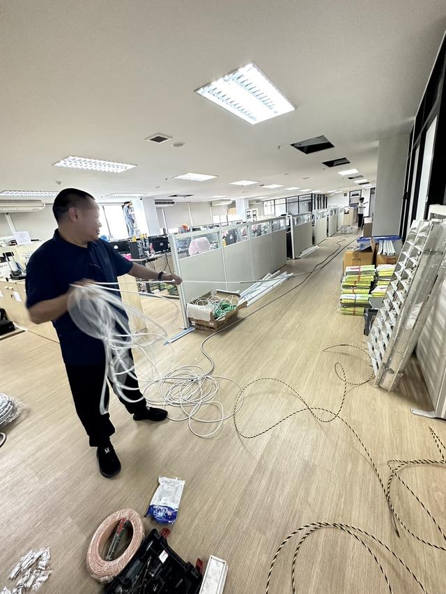 ช่างเดินสายแลนสายอินเตอร์เน็ตสายโทรศัพท์บางกะปิ รูปที่ 12