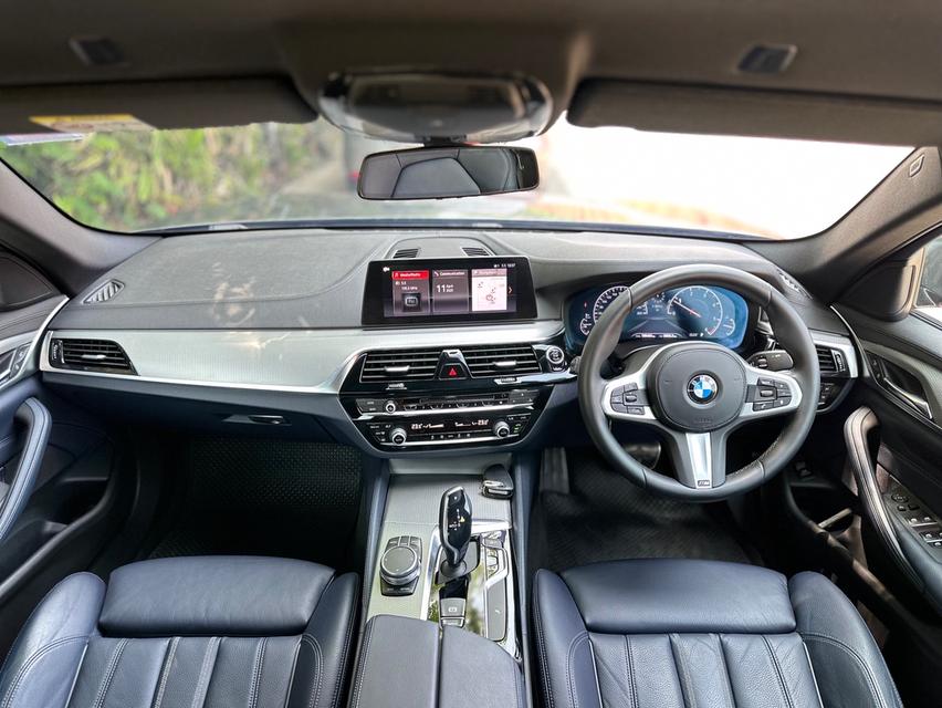 รหัสรถ PAT1966 BMW 520d M Sport สีเทาดำ ปี2019  16