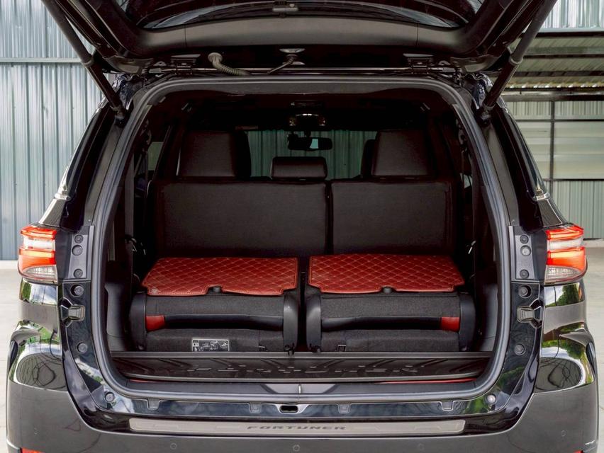 Toyota Fortuner 2.4 Legender 4WD ปี 2021 17