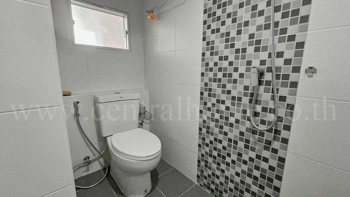 ทาวน์โฮม เจ ทาวน์ เอ็กคลูซีฟ รังสิต - คลอง 1 บ้านสวย พร้อมอยู่ 9