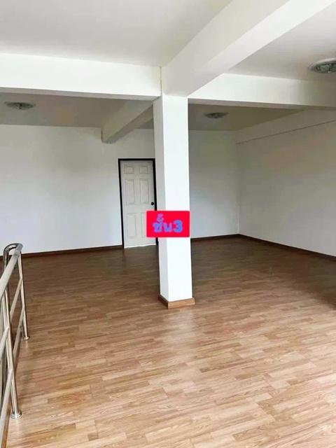 กาญจนา 3แอร์ ให้เช่าอาคารพาณิชย์ 1 คูหา 3.5 ชั้น MRT หลักสอง 3.6 กม. กว้างใหญ่ 30ตร.วา.330 ตร.ม. 3 น้ำ 2 นอนบางแวก ราชพฤ 4