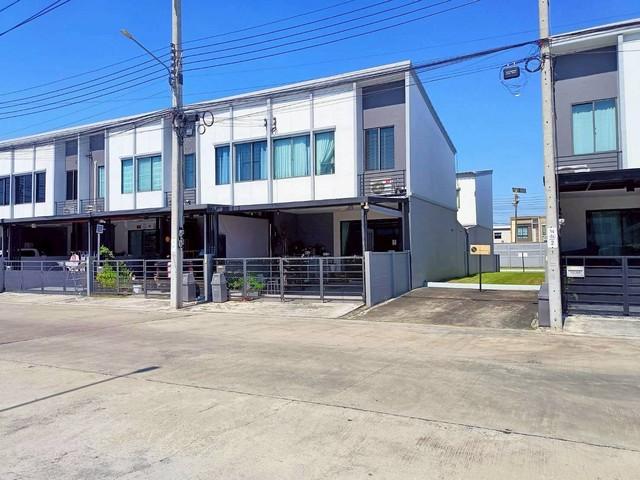 ทาวน์โฮม พลีโน่ บางนา-อ่อนนุช ซอยกิ่งแก้ว 37 ถนนกิ่งแก้ว ต.ราชาเทวะ อ.บางพลี จ.สมุทรปราการ 1