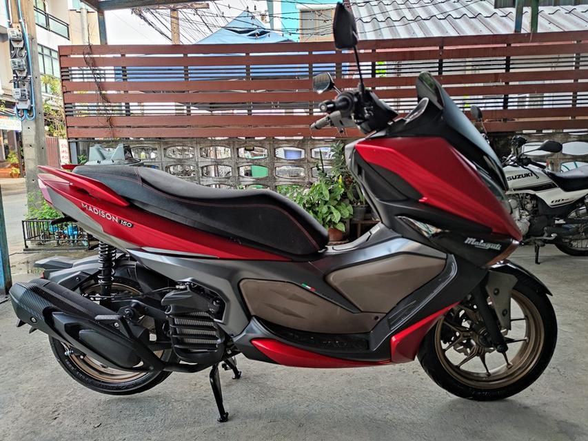 ใช้เพียง 7 พันkm Malaguti Madison สีแดงครับ รูปที่ 13