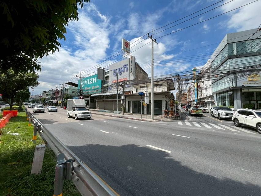 ขายบ้าน 2 ชั้น หลังมุม ติดถนนนวมินทร์111 บึงกุ่ม กรุงเทพมหานคร 2