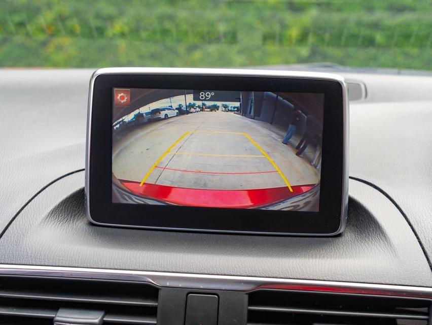 MAZDA 3 2.0 S ปี 2016 (จดปี 2017)มือสอง รูปที่ 15