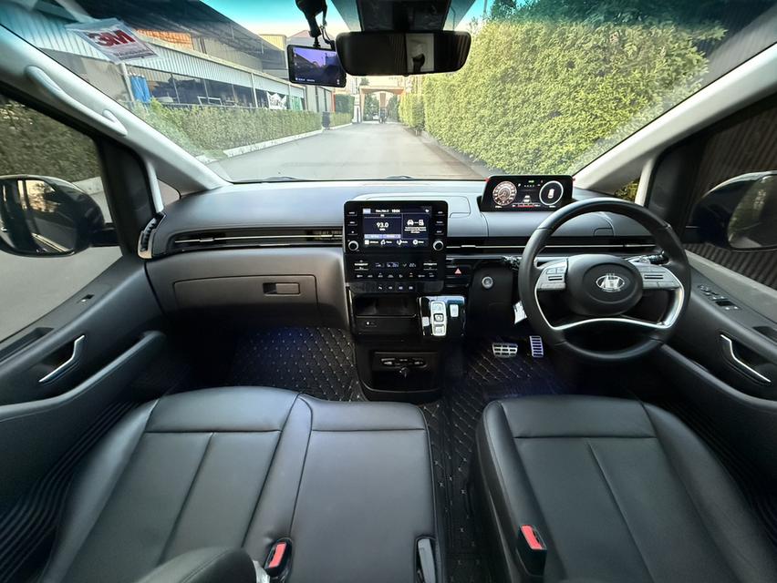 Hyundai Staria Premium Sunroof 2.2D 8AT รูปที่ 6
