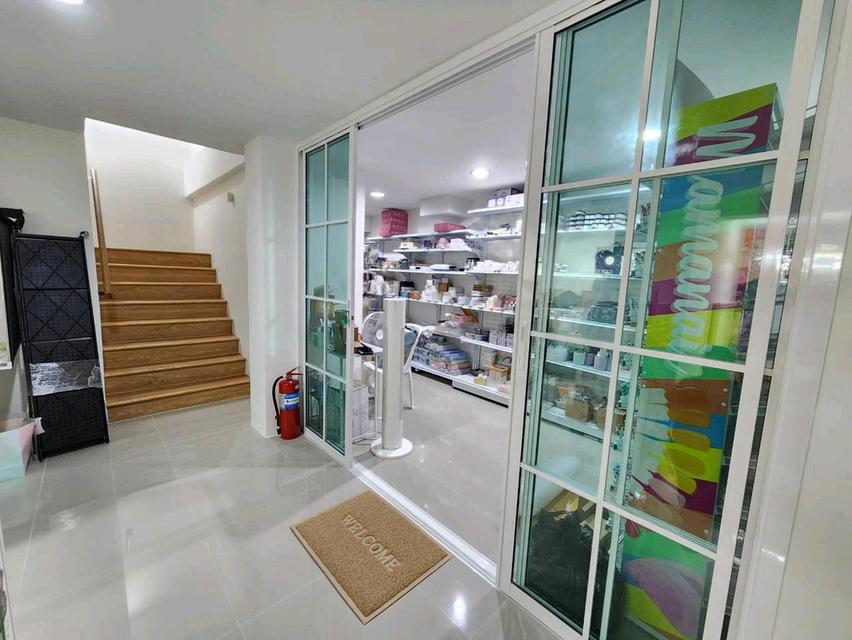 Rare Item! Home Office 5 ชั้น ติด MRT บางแค ที่ดิน19ตรวา. พื้นที่ใช้สอย 380ตรม. 4ห้องนอน 4ห้องน้ำ ขายเพียง 10.5 ล้านบาท 15