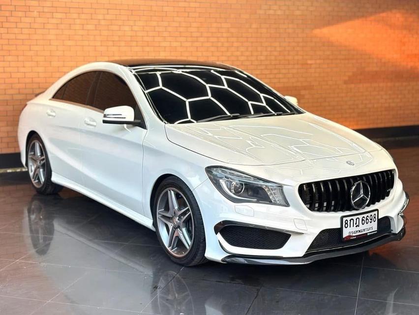 MERCEDES-BENZ CLA-CLASS CLA250 AMG สีขาว ปี 2016 2