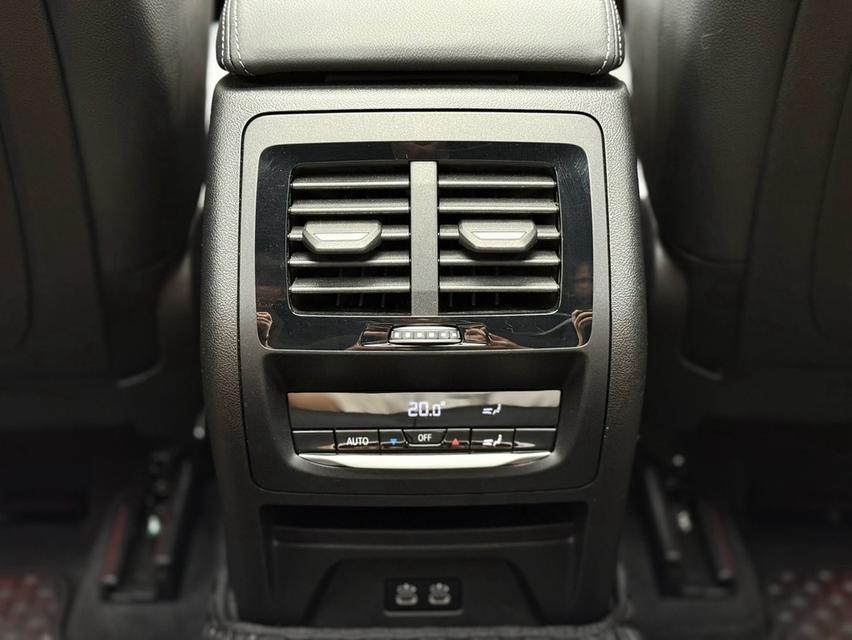 (แจ้งรหัสรถ PJP567) 2023 BMW X4 xDrive20d M SPORT รูปที่ 13