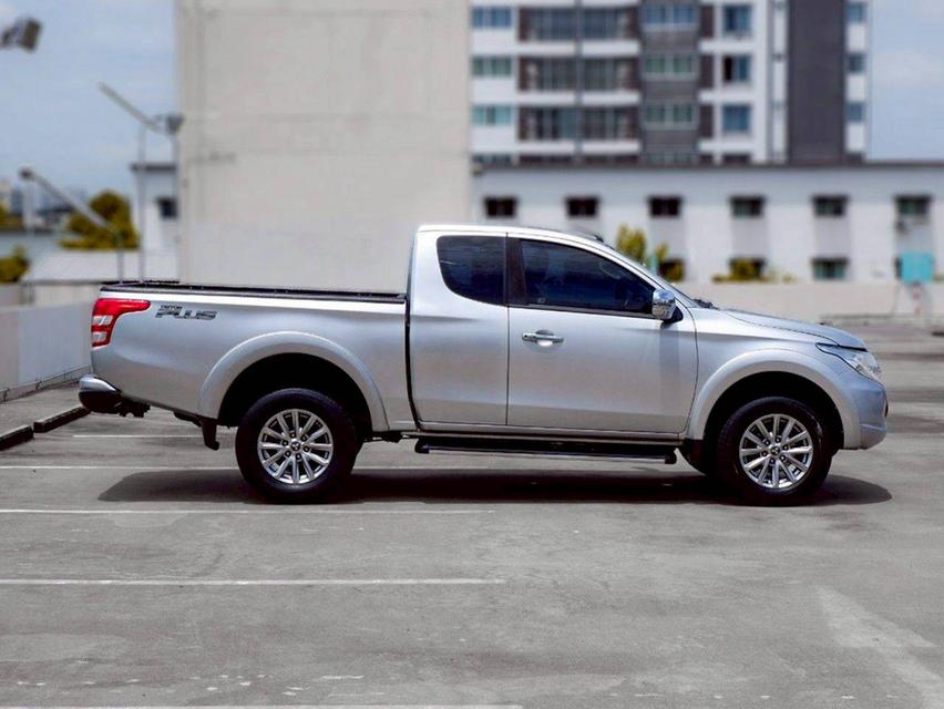 Mitsubishi Triton Megacab 2.4 GLS Limited Plus เกียร์ M/T สีบรอนซ์เทา ปี 2015 6