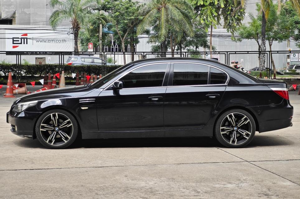 BMW 523i Series 5 E60 ปี 2007  3