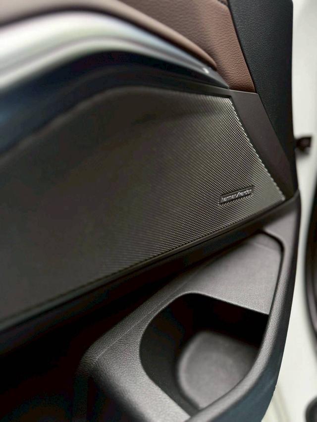 รหัสรถ KPV3600 2023 BMW 330e M sport Lci 8