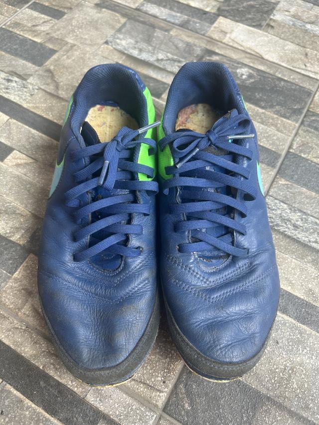 รองเท้าฟุตบอล สตั๊ด เบอร์40.5 ยาว25.5cm รูปที่ 2