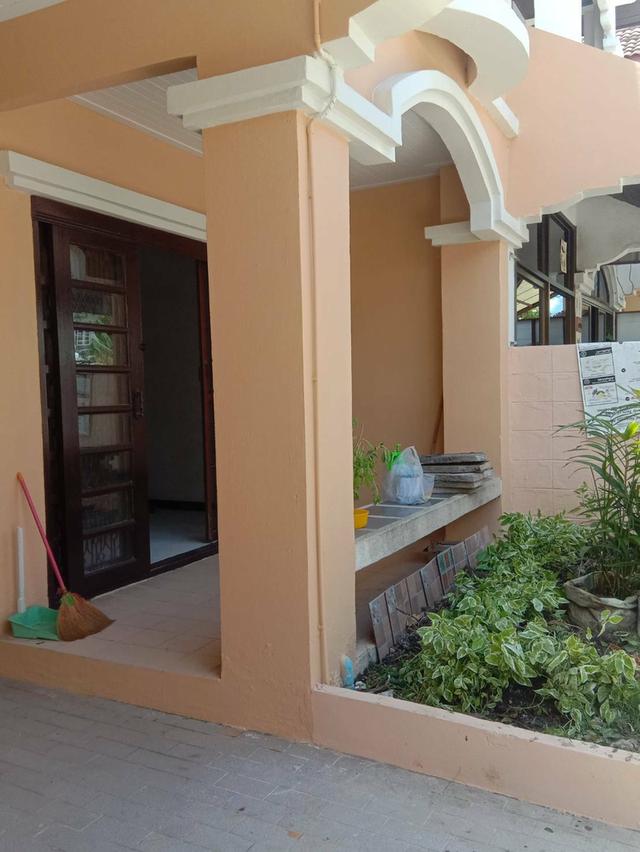 ขายบ้านทาวเฮาส์ เมืองเอกรังสิต ใกล้มหาวิยาลัยรังสิต ใกล้สถานีรถไฟฟ้าสายสีแดง 5