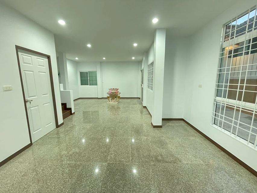 ขายบ้านเดี่ยวพร้อมอยู่  2 ชั้น 4 ห้องนอน 2 ห้องน้ำ 1 ห้องครัว 1 ห้องเก็บของ หมู่บ้านพฤกษากาญจน์ 3 ตำบลท่ามะขาม อำเภอเมือง จังหวัดกาญจนบุรี 10