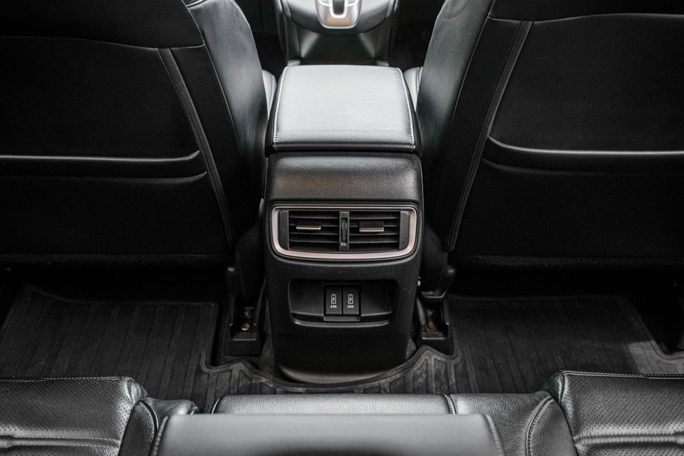 รีบติดต่อก่อนพลาด รถสวย ราคาคุ้ม พร้อมพาเจ้าของใหม่ออกเดินทางได้ทันที!✨ Honda CR-V 2.4 E AT SUV  2018ไมล์ 239,xxx km. !!! ราคาพิเศษ 438,000 บาท รูปที่ 17