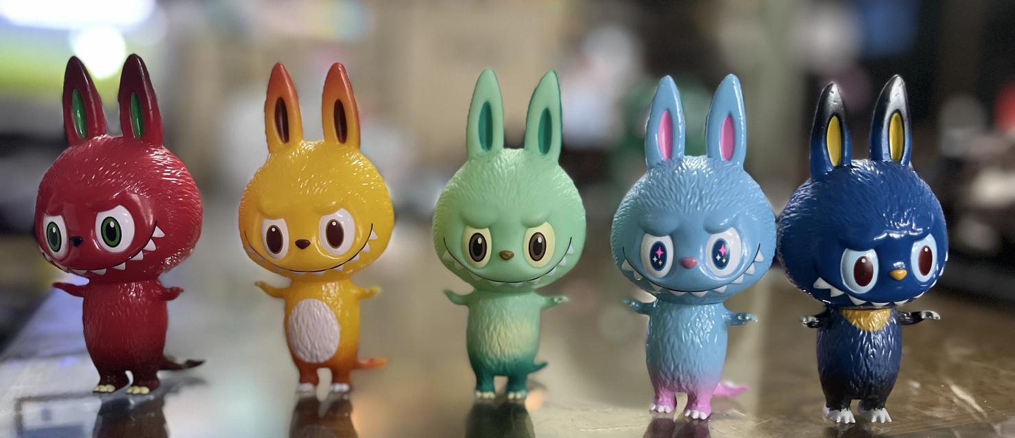 The little monsters series 4