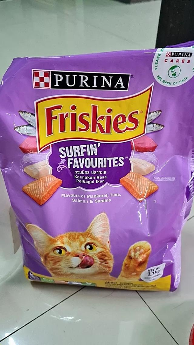 อาหารเม็ดแมว Purina Friskies 1