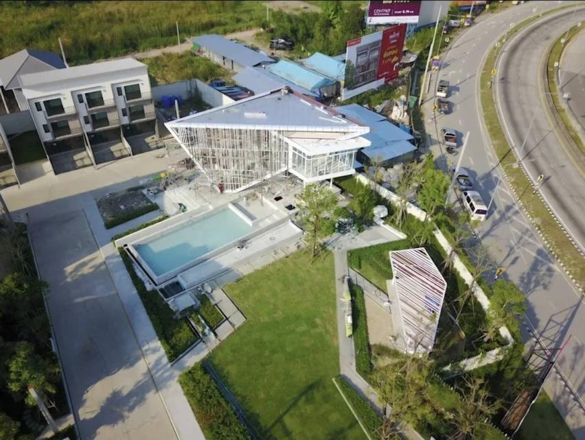 ขายและให้เช่าบ้านกลางเมืองทาวน์โฮม 3 ชั้น (รามอินทรา-วัชรพล) 2