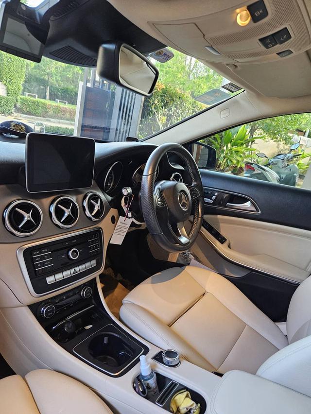 ขายรถยนต์ GLA200 ปี 19 ราคาดีสุด