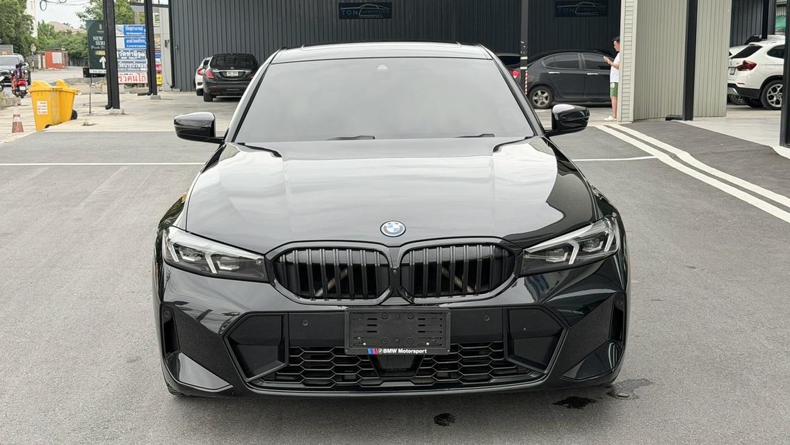 2023 BMW 330e M SPORT สีดำ Milage 90,XXX KM warranty ยังเหลือๆ HOTPRICE 1.39 MBCall 📞 092-666-2162 Toni