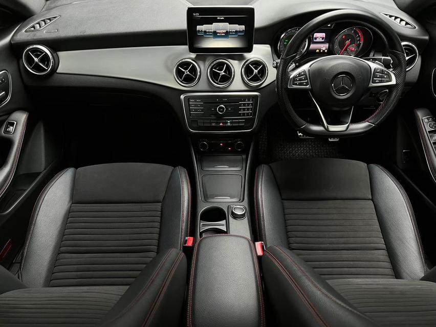 Mercedes-Benz CLA250 2.0AMG Shooting Brake Sport Wagon 6