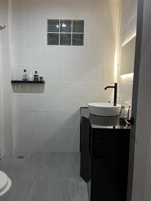 บ้านทาวน์เฮ่าส์2 ชั้นหมู่บ้านสุนิสา 5