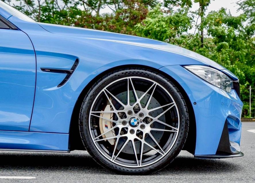 รหัสรถ PR4 BMW F82 M4 Coupe Yas Marina Blue ปี 2015 6