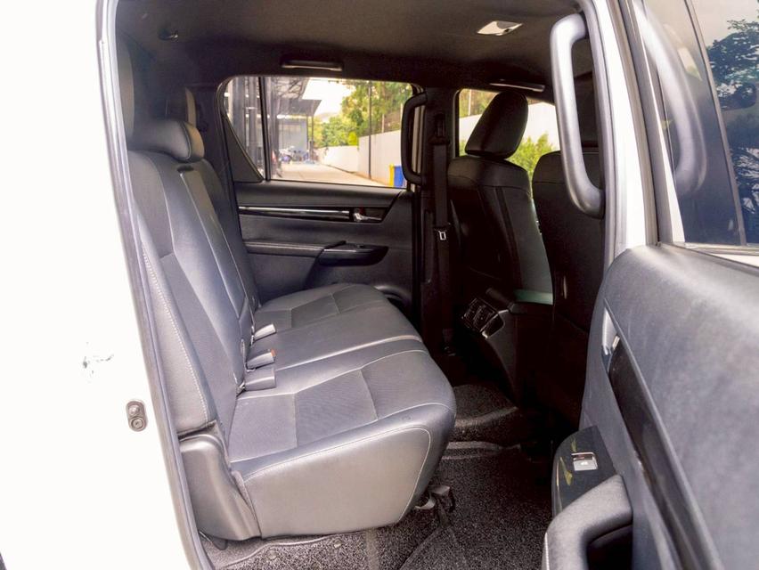 Toyota Revo Rocco 2.8 2WD ปี 2019 11