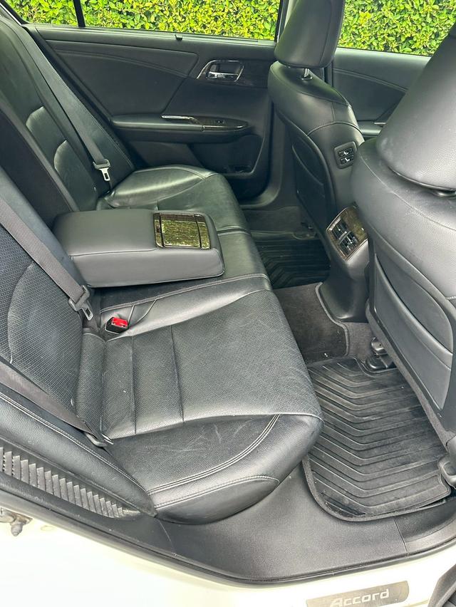 HONDA ACCORD 2.0 HYBRID TECH MC ปี 2016 11