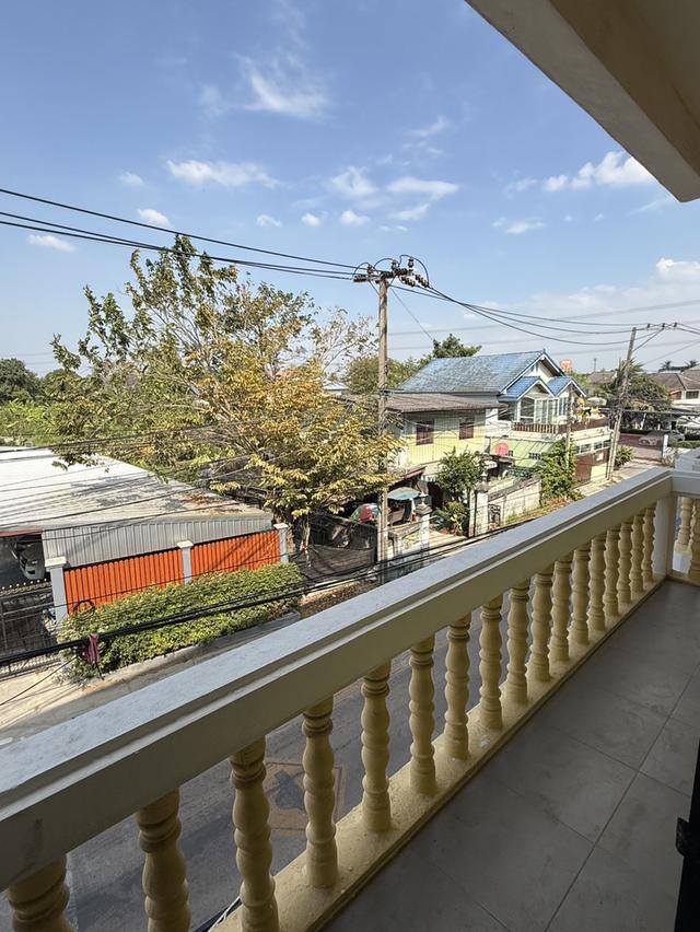 ขาย/เช่า อาคารพาณิชย์ 3 ชั้น + ชั้นลอย 18 ตรว ถนนนครลุง (อยู่ระหว่างนครลุง 13 และนครลุง 15) 9