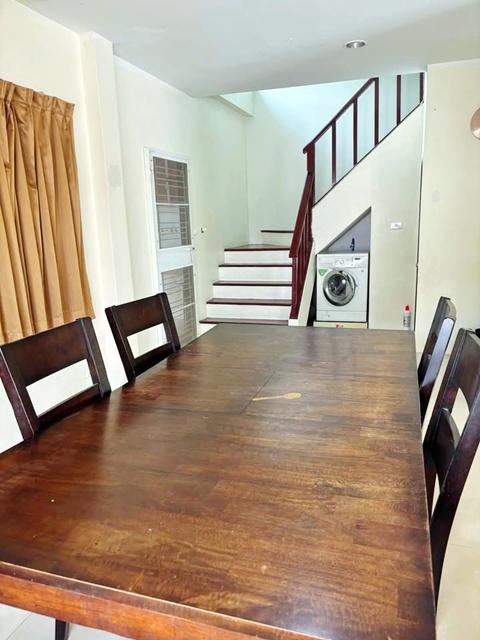 ตลาดวงศกร 1.4 กม. สุขาภิบาล 5 ให้เช่าทาวน์เฮ้าส์ 2 ชั้นหลังมุม 40ตร.วา. 320ตร.ม.รร.สารสาสน์วิเทศ สายไหม 1 กม. เฟอร์ฯครบ 3