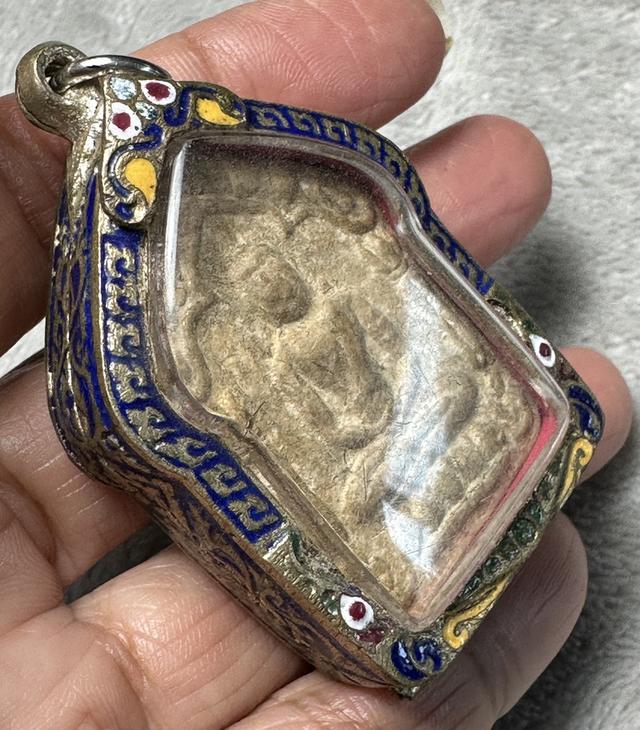 พระผงขุนแผน หลังตะกรุด พร้อมตลับ รูปที่ 3