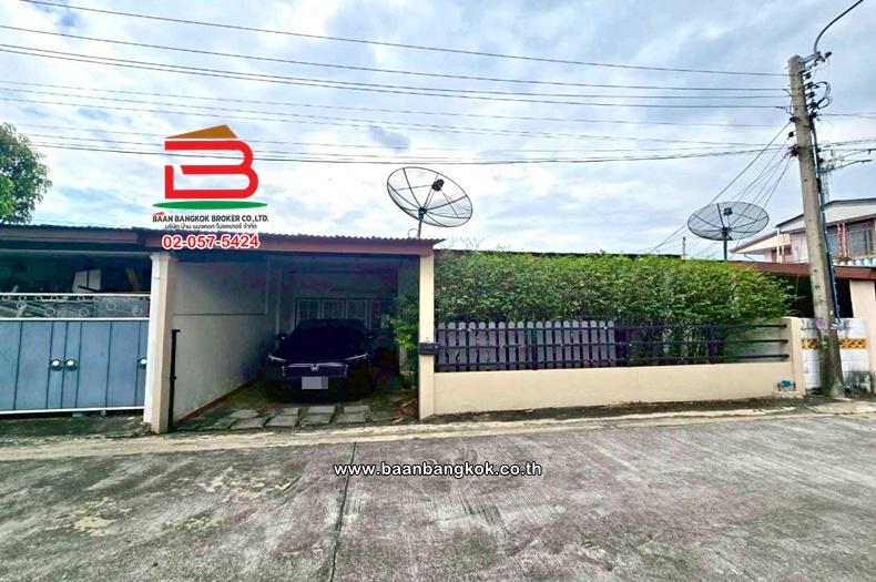 บ้านเดี่ยว เนื้อที่ 39.5 ตร.ว. หมู่บ้านเทพทิพย์นิเวศน์ ซอยย่อย 7 (ซอยสายไหม 10) ถนนพหลโยธิน แขวงสายไหม เขตสายไหม 1