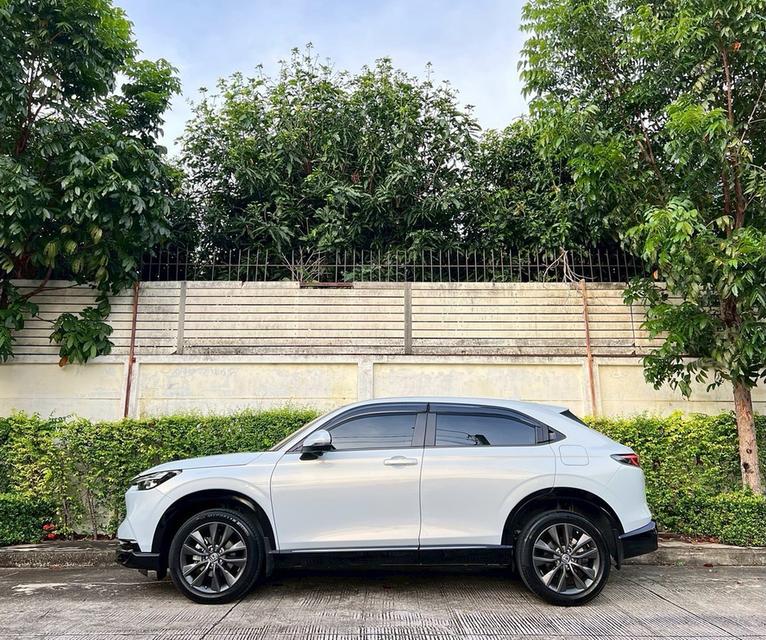 รหัสรถ AP8844 Honda HRV eHEV RS Top ปี23 สีขาว Premium Sunlight 6