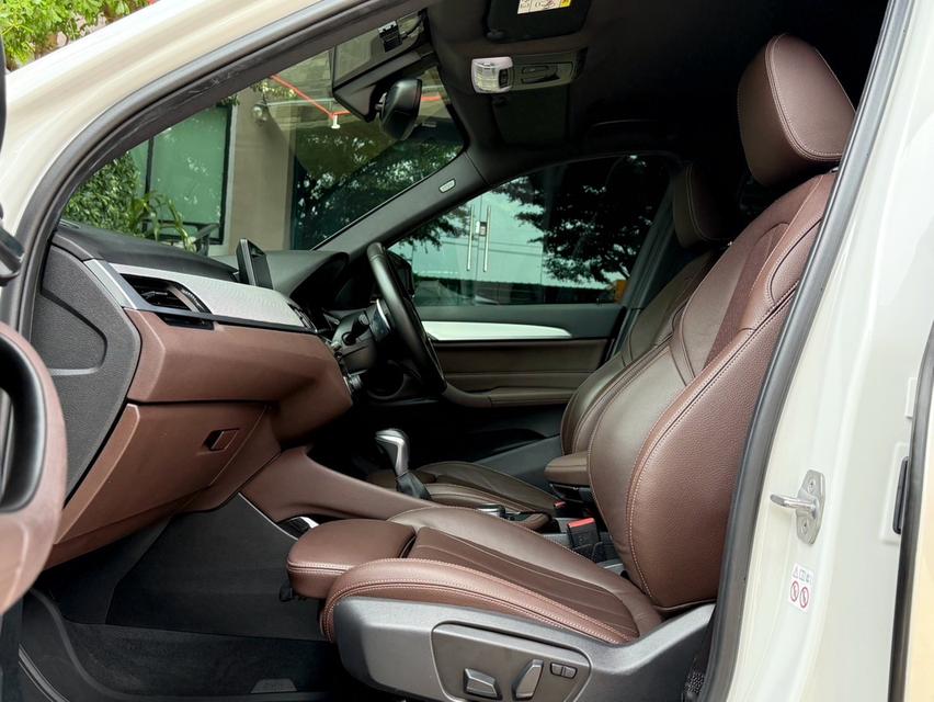 2020 BMW X1 20D MSPORT รถมือเดียวออกป้ายแดง รถวิ่งน้อย เข้าศูนย์ทุกระยะ ไม่เคยมีอุบัติเหตุครับ 13