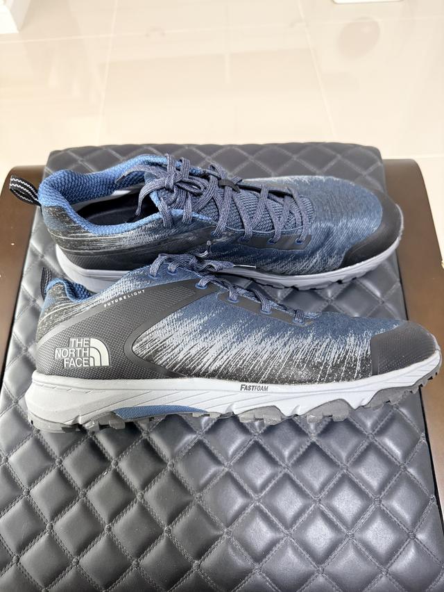 รองเท้า The North Face Fastpack มือสอง