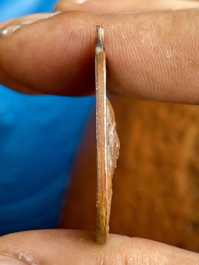 เหรียญหลวงพ่อเกษม เขมโก ปี17 เนื้อทองแดง รุ่นกองพันลำปาง 4