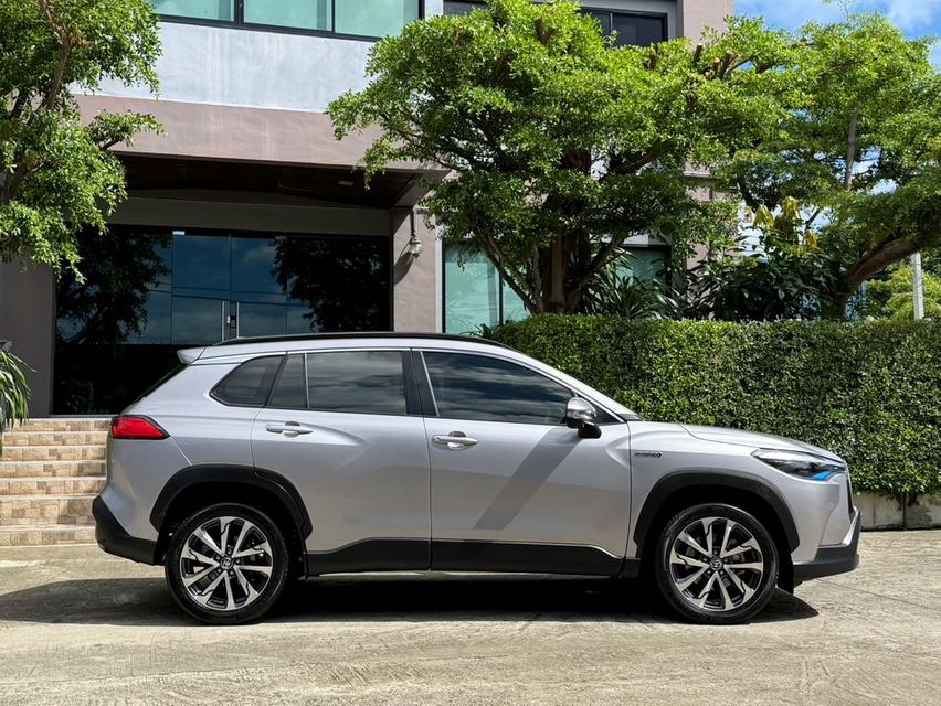 2021 Toyota CROSS HYBRID PREMIUM SAFETY รถมือเดียว 70,000 กม เลขไมล์แท้ เข้าศูนย์ตามระยะ รถไม่มีอุบัติเหตุครับ 2
