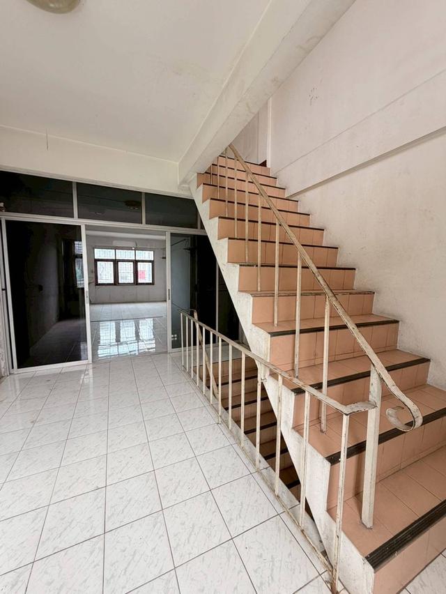 ให้เช่าอาคารพาณิชย์ 4ชั้น ซอยสุขุมวิท 49 3