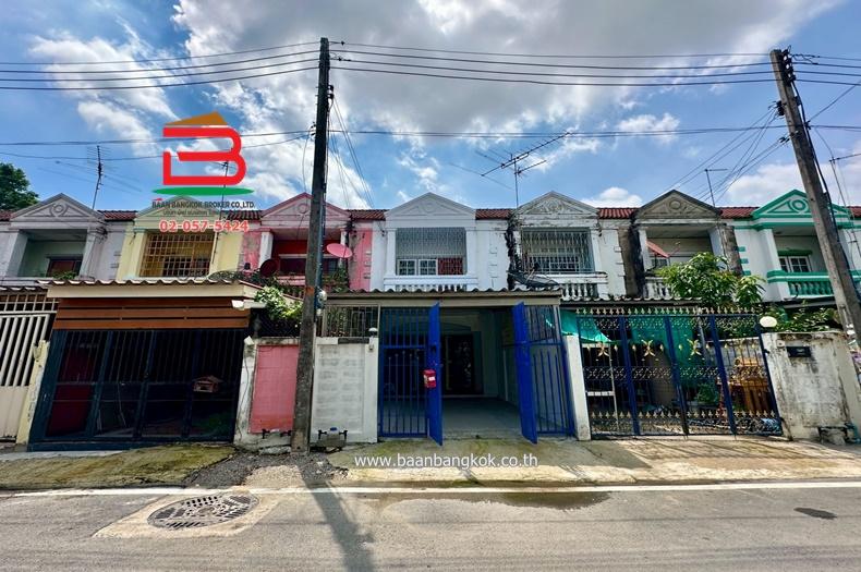   ทาวน์เฮาส์ 2 ชั้น ซอยรังสิต-นครนายก 61 เนื้อที่ 18.4 ตรว. ถนนรังสิต-นครนายก ตำบลประชาธิปัตย์ อำเภอธัญบุรี จังหวัดปทุมธานี 2