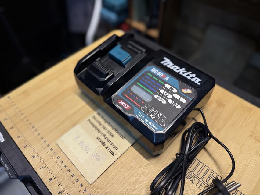 แท่นชาร์จแบตเตอรี่ 40v makita
