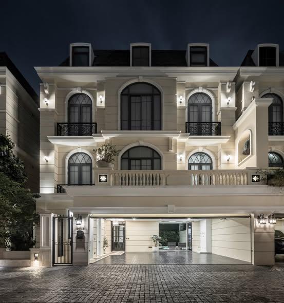 Luxury house Exclusive เอกมัย 22 1
