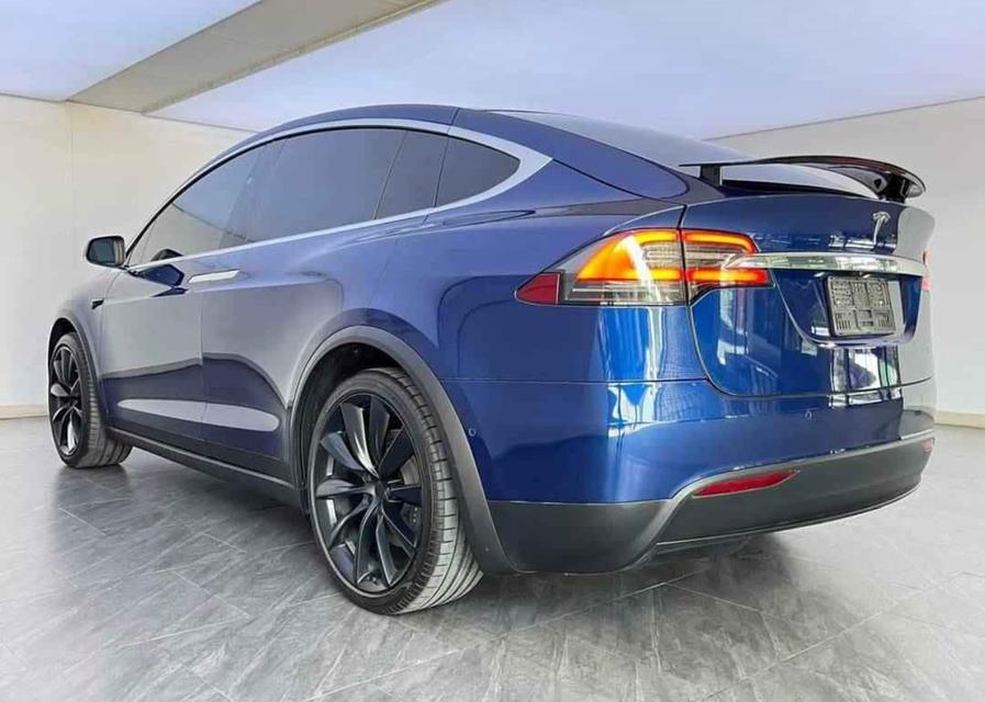 ส่งต่อรถ Tesla Model X ปี 2020 4