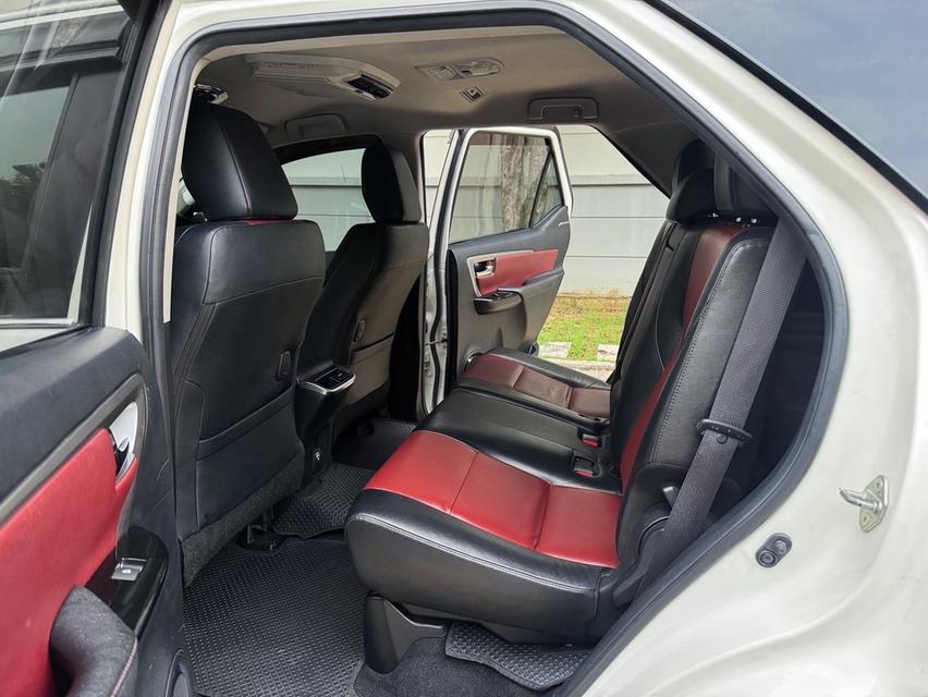 (แจ้งรหัสรถ AVA8247) ⭐️ TOYOTA FORTUNER TRD Sportivo 2.8V 2WD ปี 2016 ใช้งานน้อย รูปที่ 14