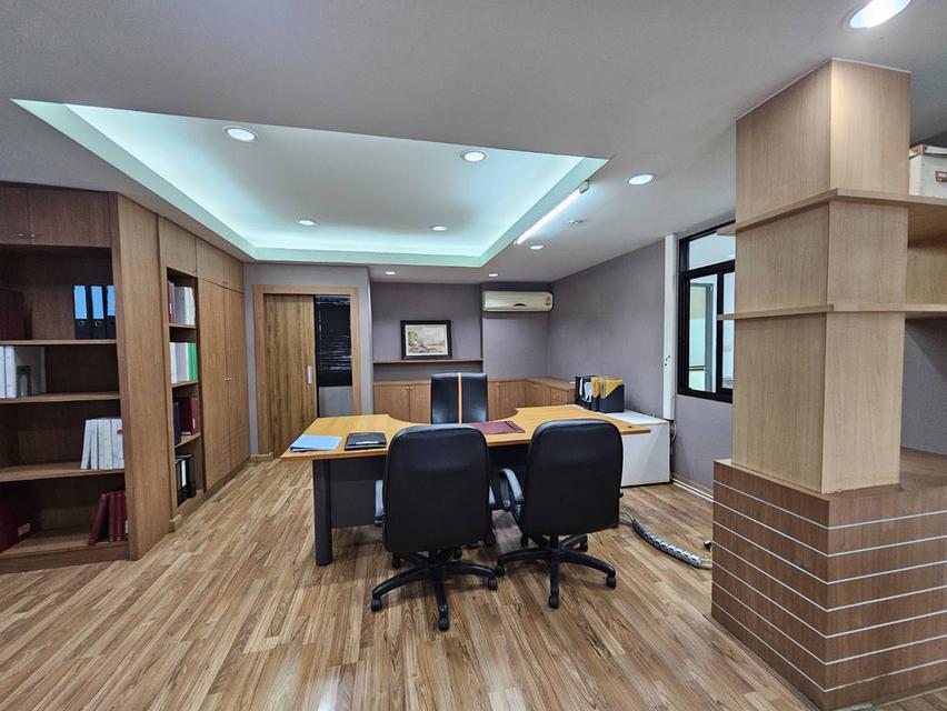ขายสำนักงาน4ชั้น รามอินทรา5 พื้นที่ 1,400 ตรม. จอดรถได้20คัน 2