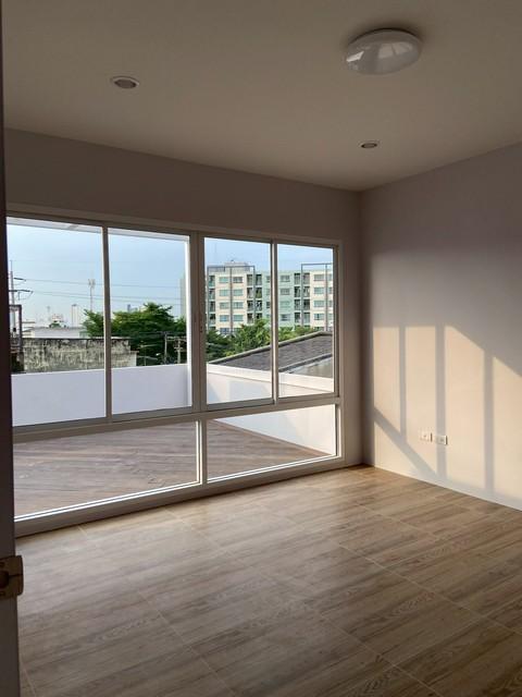 ให้เช่าโฮมออฟฟิศ 4 ชั้น 900 ตร.ม. ซอยอ่อนนุช 70-1 ใกล้รถไฟฟ้าสถานีศรีนุช 5