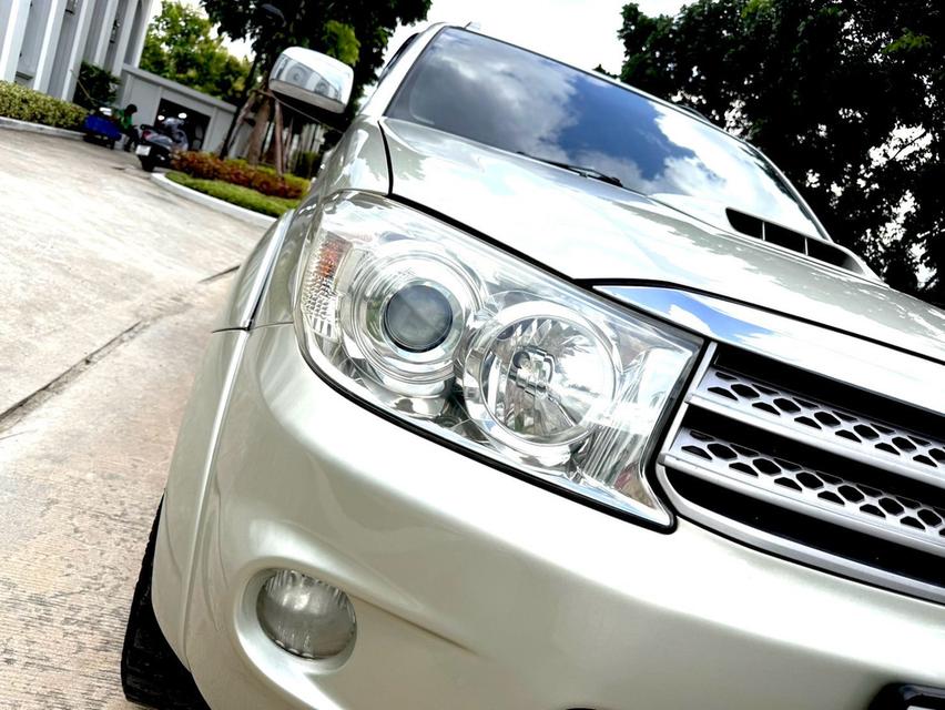 TOYOTA FORTUNER 3.0V ปี 2010 รูปที่ 9